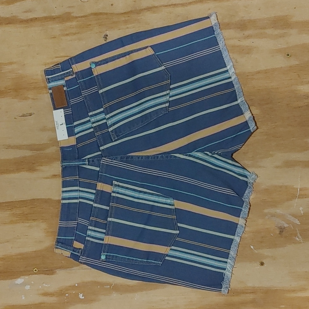Judy blue Striped Denim Frayed Hem shorts womens size large - Picture 5 of 10